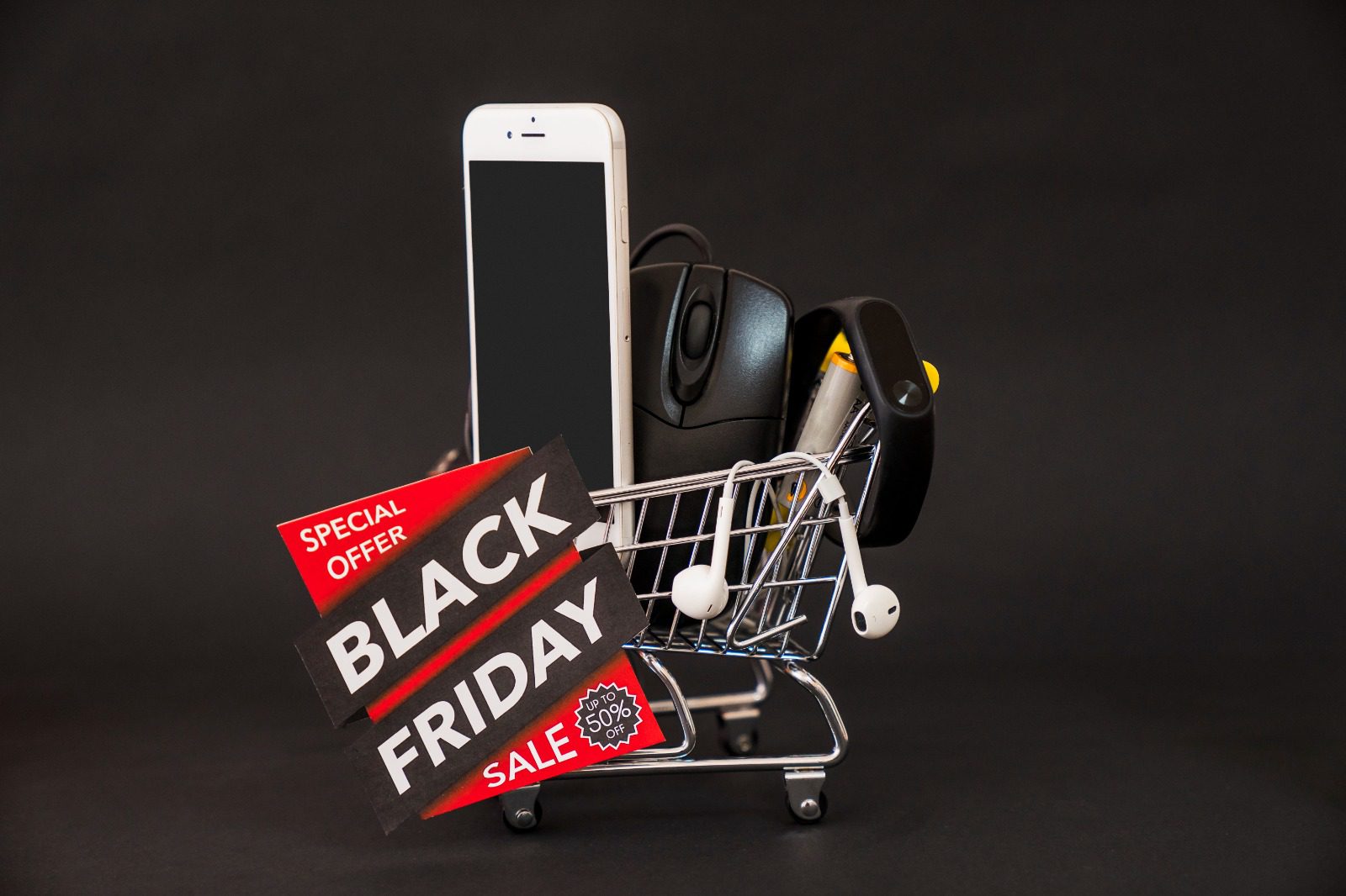 Tecnología Y Moda Lideran Las Compras En Línea Para Black Friday 2024 Con Tiendamia